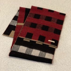 Burberry wool/cashmere wrap